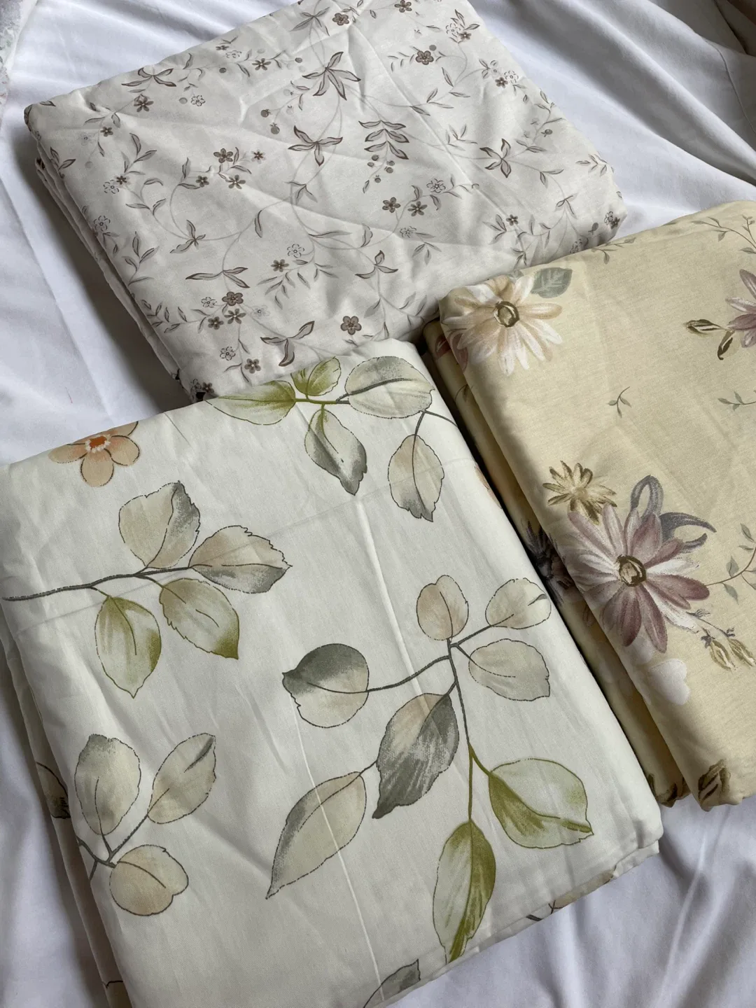 100% Cotton Queen size duvet cover sets, printed reversible image indicator(3)