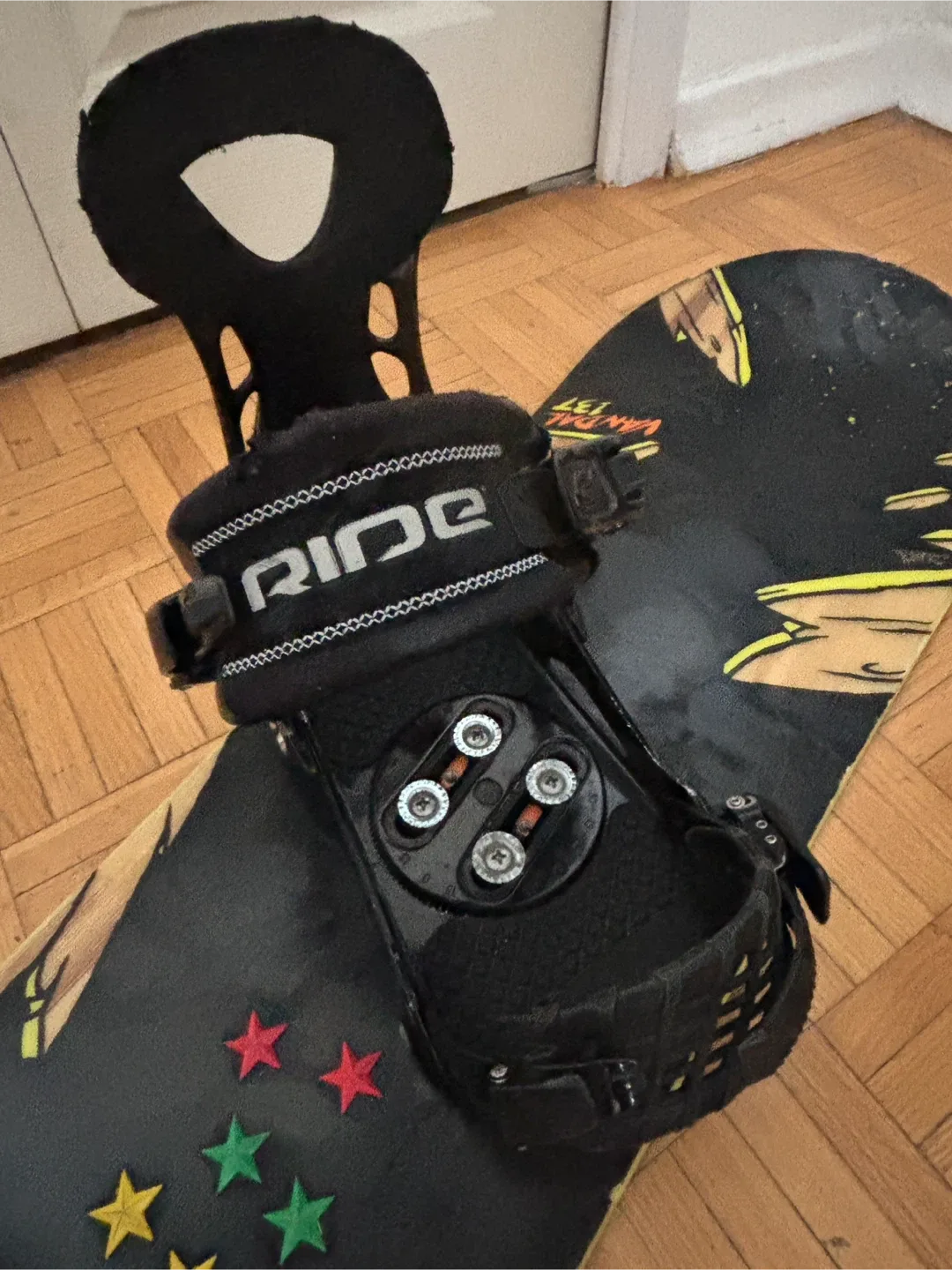 K2 Vandal 137 Youth Snowboard with Binding image indicator(3)