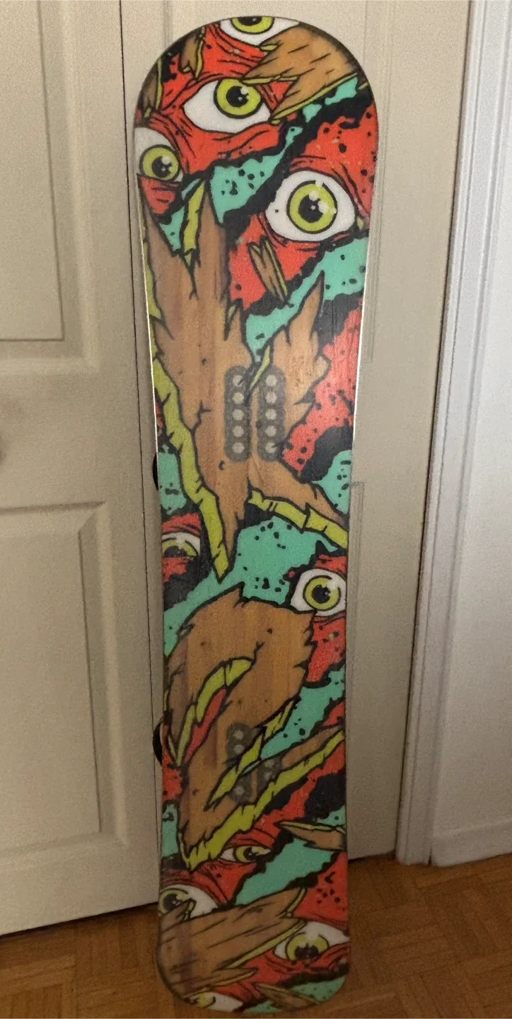 K2 Vandal 137 Youth Snowboard with Binding image indicator(5)