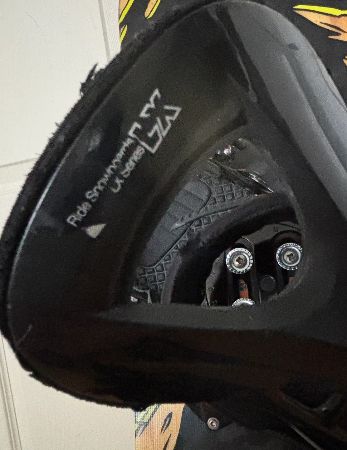 K2 Vandal 137 Youth Snowboard with Binding image indicator(4)