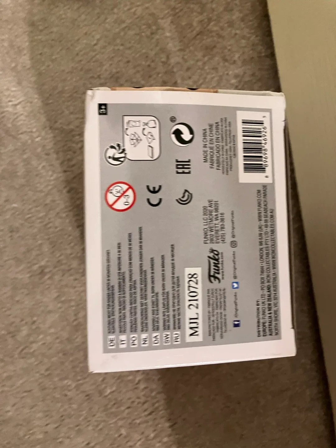 Funko Pop! Television: Cobra Kai - Johnny Lawrence #970 image indicator(6)