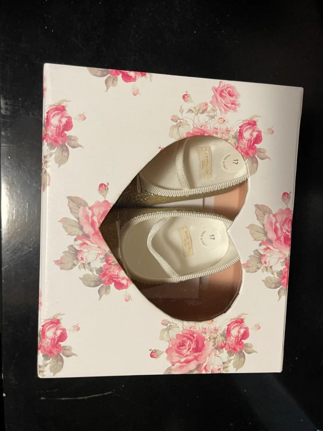 Monalisa Gold Glitter Baby Shoes - Size 17 (New) image indicator(3)