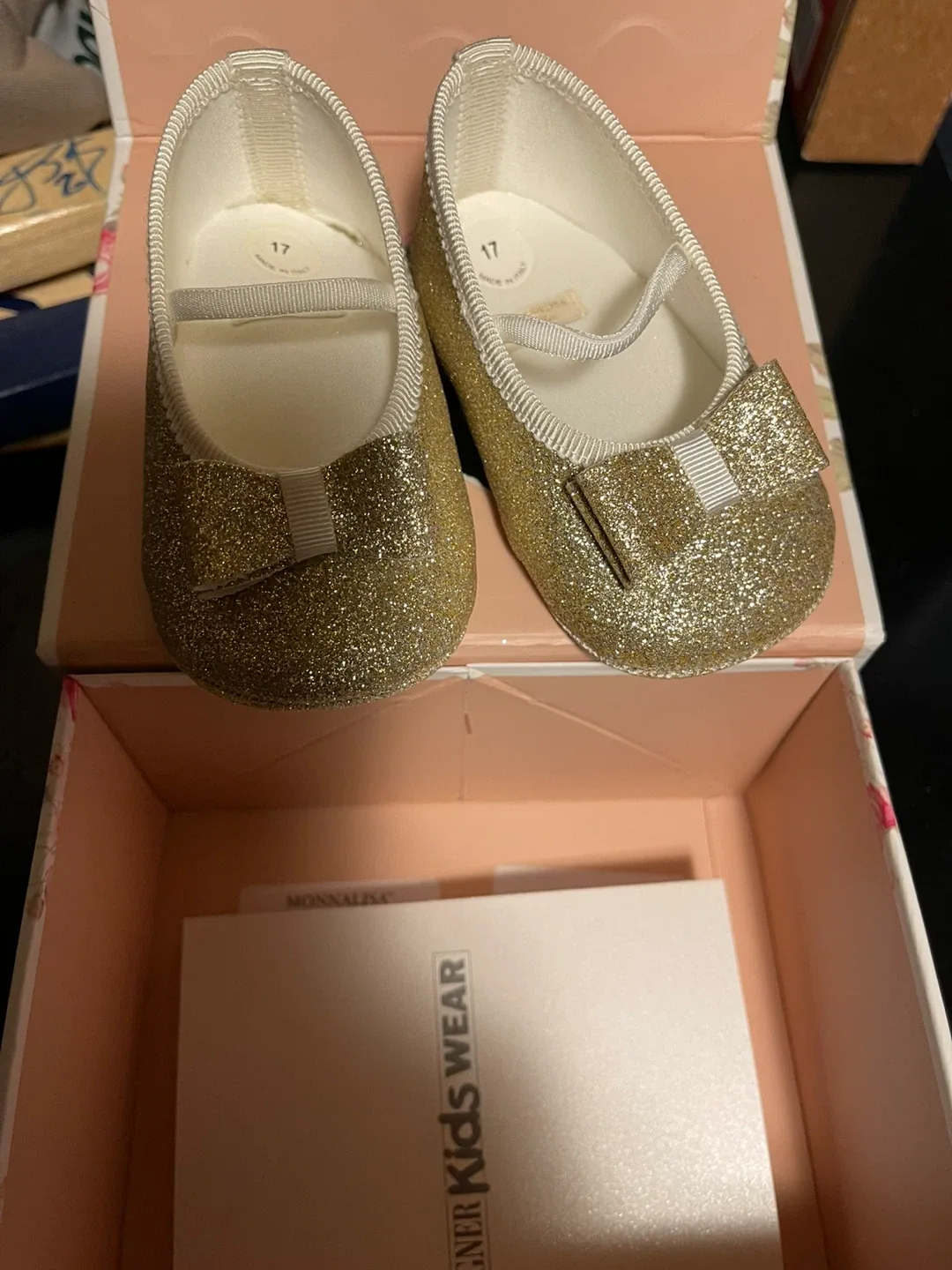 Monalisa Gold Glitter Baby Shoes - Size 17 (New)