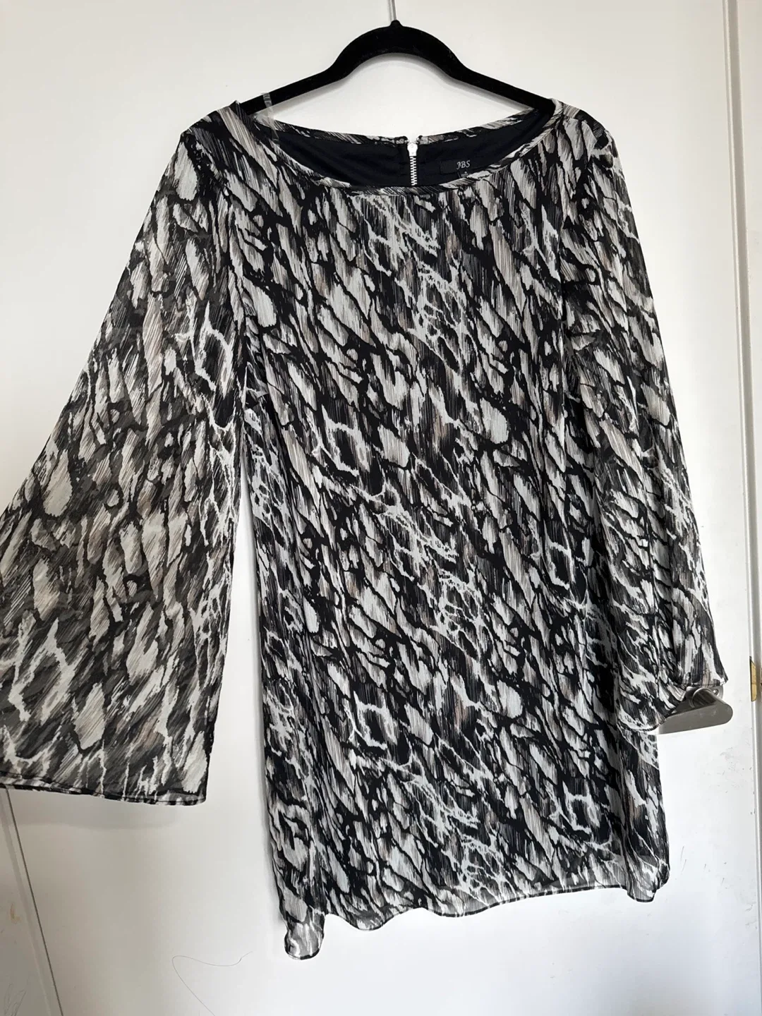 JBS Dress - Size 6 image indicator(4)