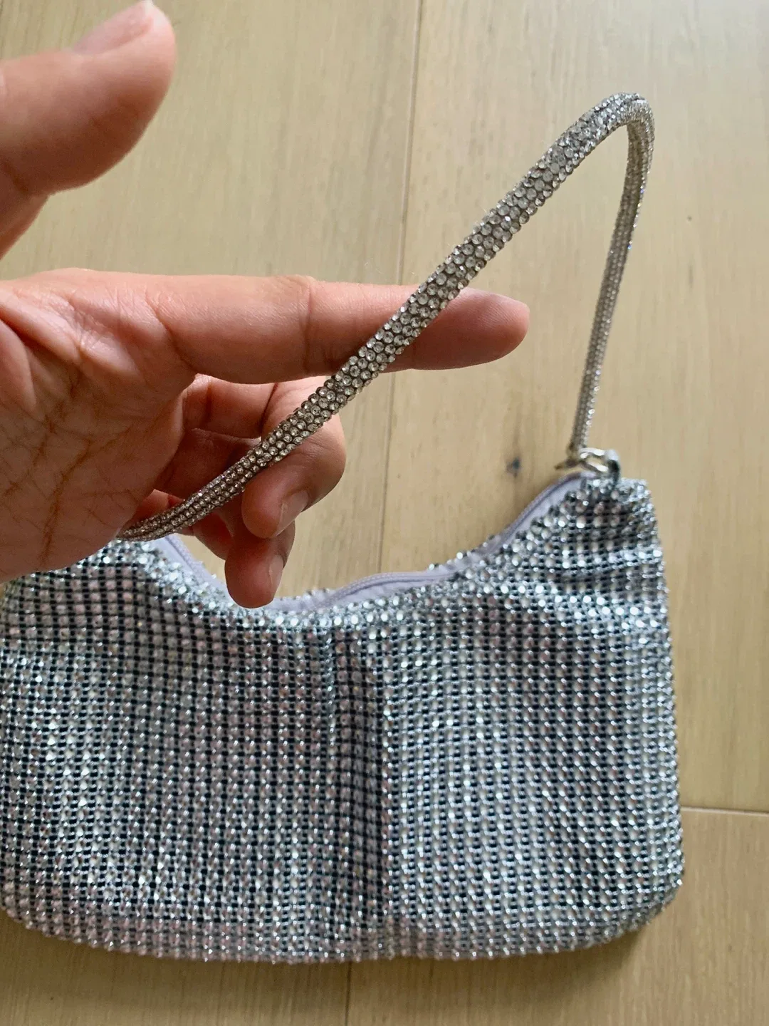New Sparkly Silver Shoulder Bag image indicator(2)