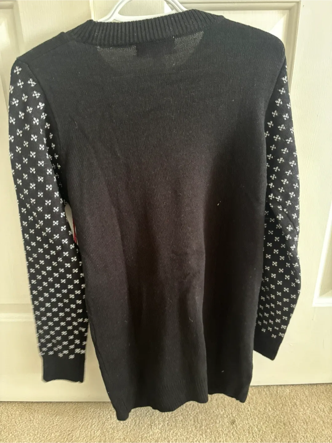 Ladies Christmas Elf sweater - size Small image indicator(4)