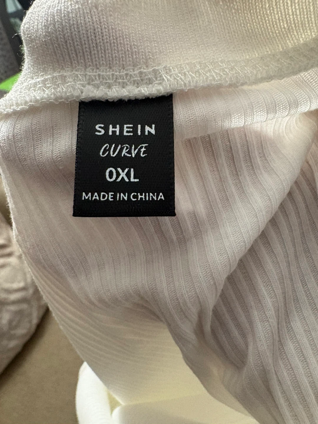Shein Curve White Top - Size 0XL - photo 4