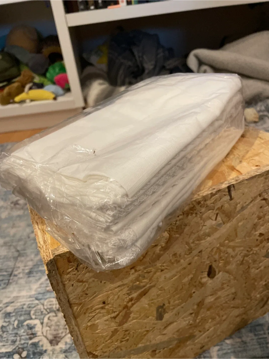 10 New White Lace Trimmed Napkins