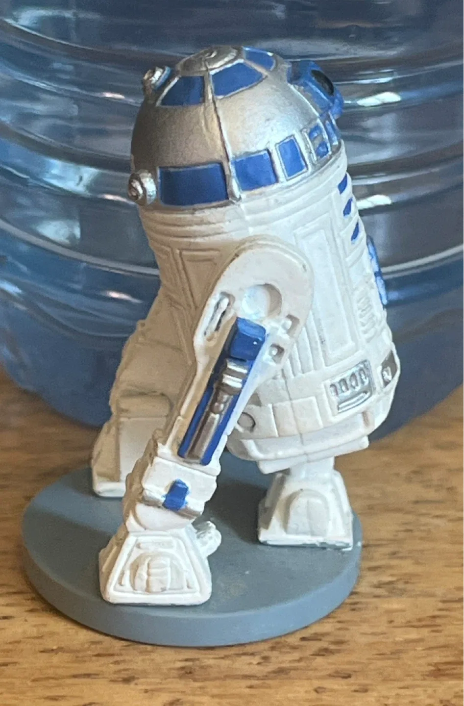 Star Wars R2-D2 Figurine image indicator(3)