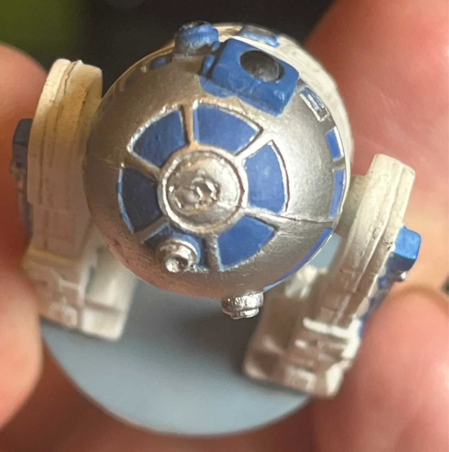 Star Wars R2-D2 Figurine image indicator(7)