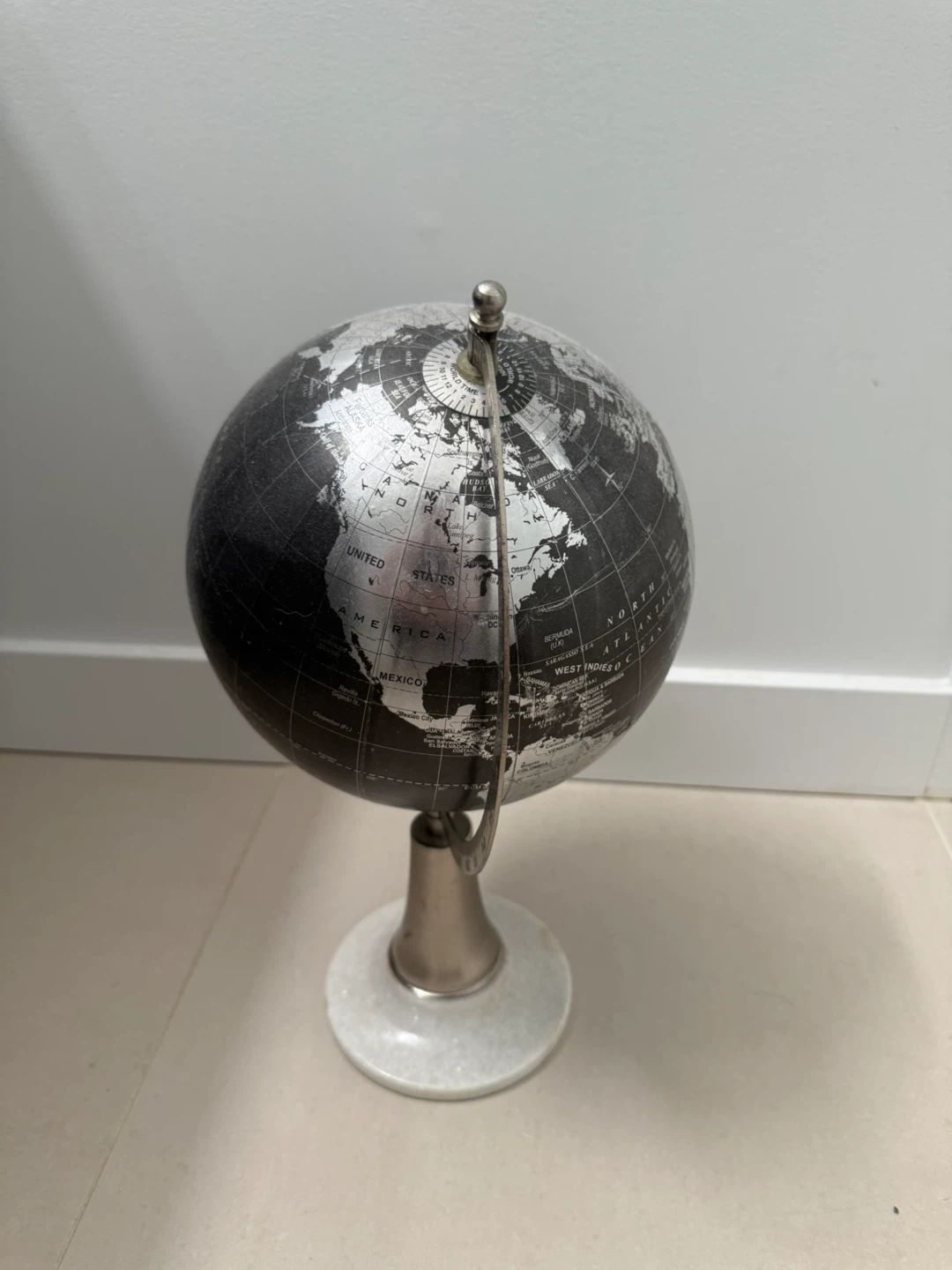 Silver and Black World Globe - photo 2