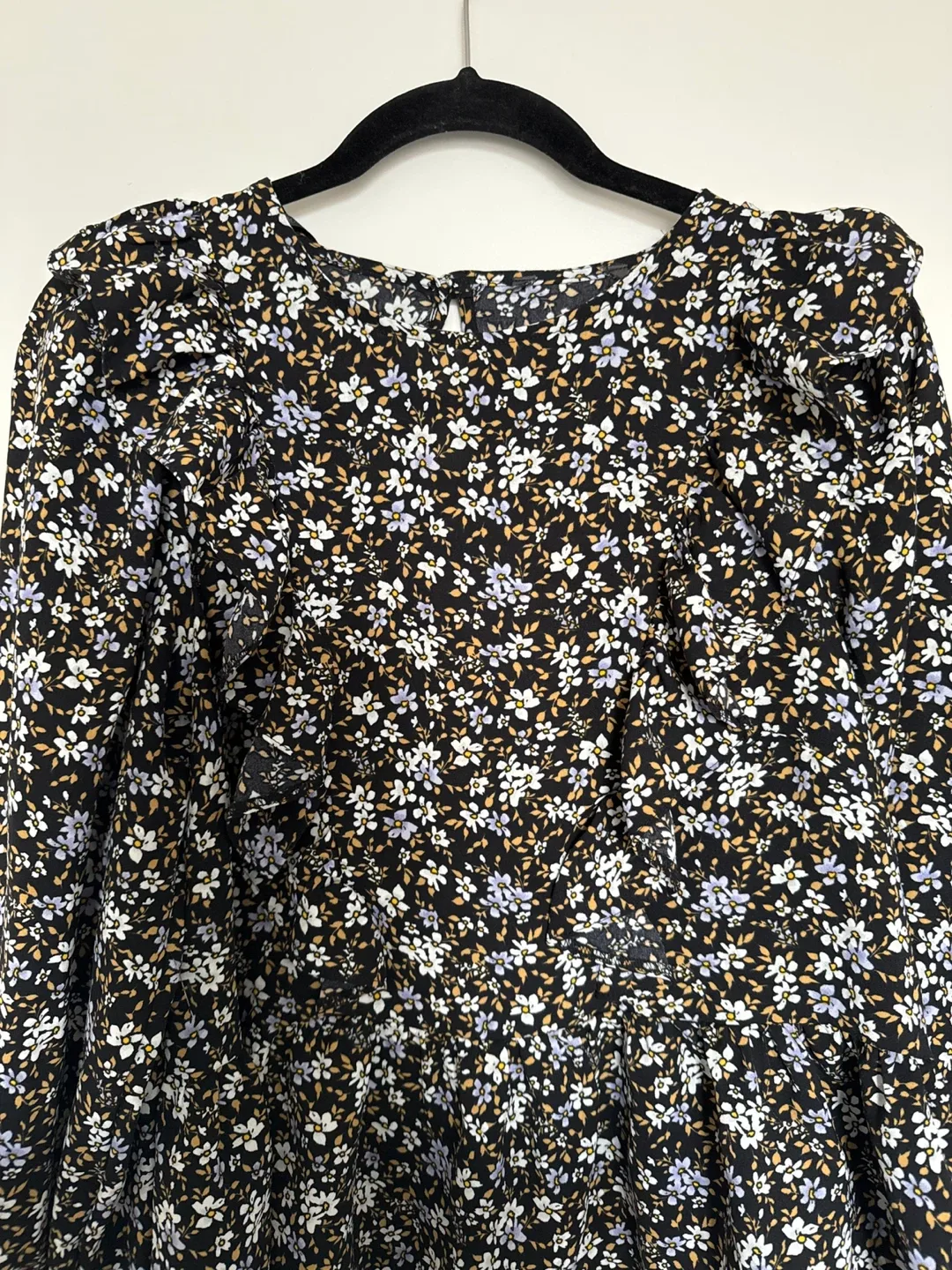 Floral Print Long Sleeve Blouse image indicator(2)
