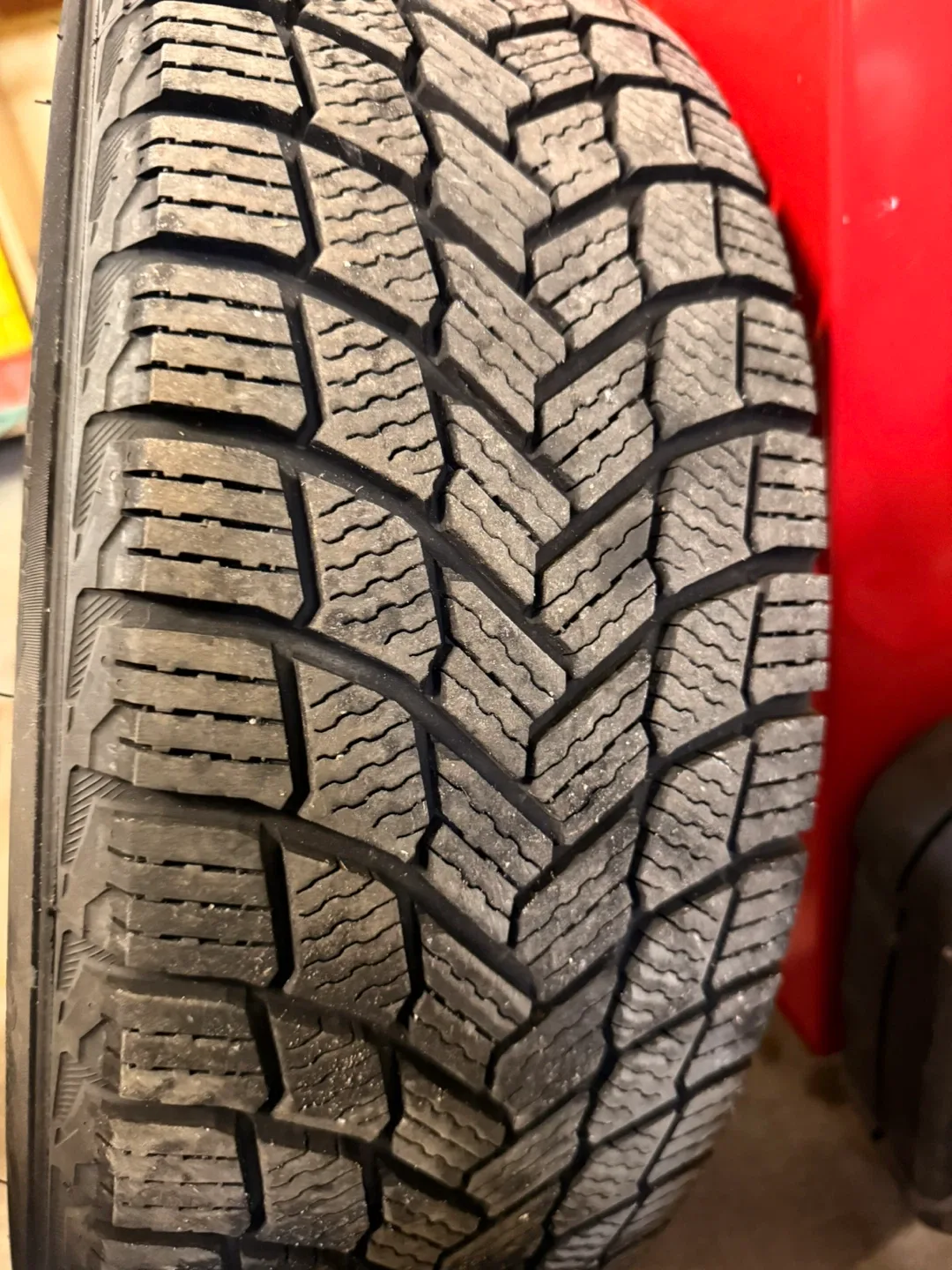 Subaru Crosstrek Michelin X-Ice Snow Tires 205/65R16 image indicator(4)