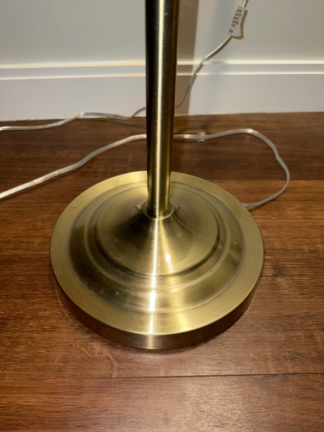 Adjustable Brass Floor Lamp image indicator(3)
