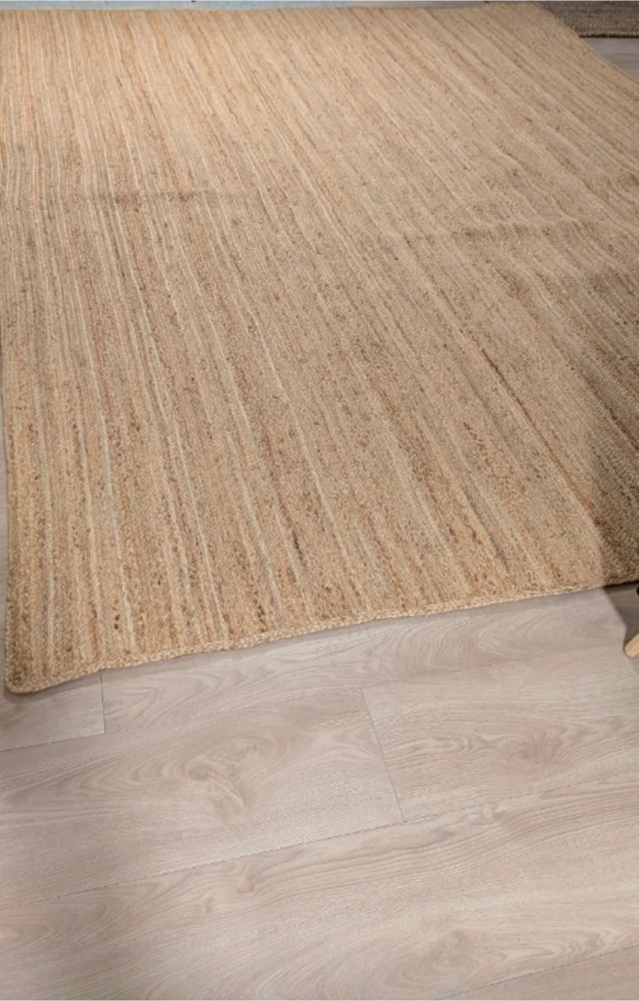 Handmade Jute Rug - brand new condition (9x12) - photo 3