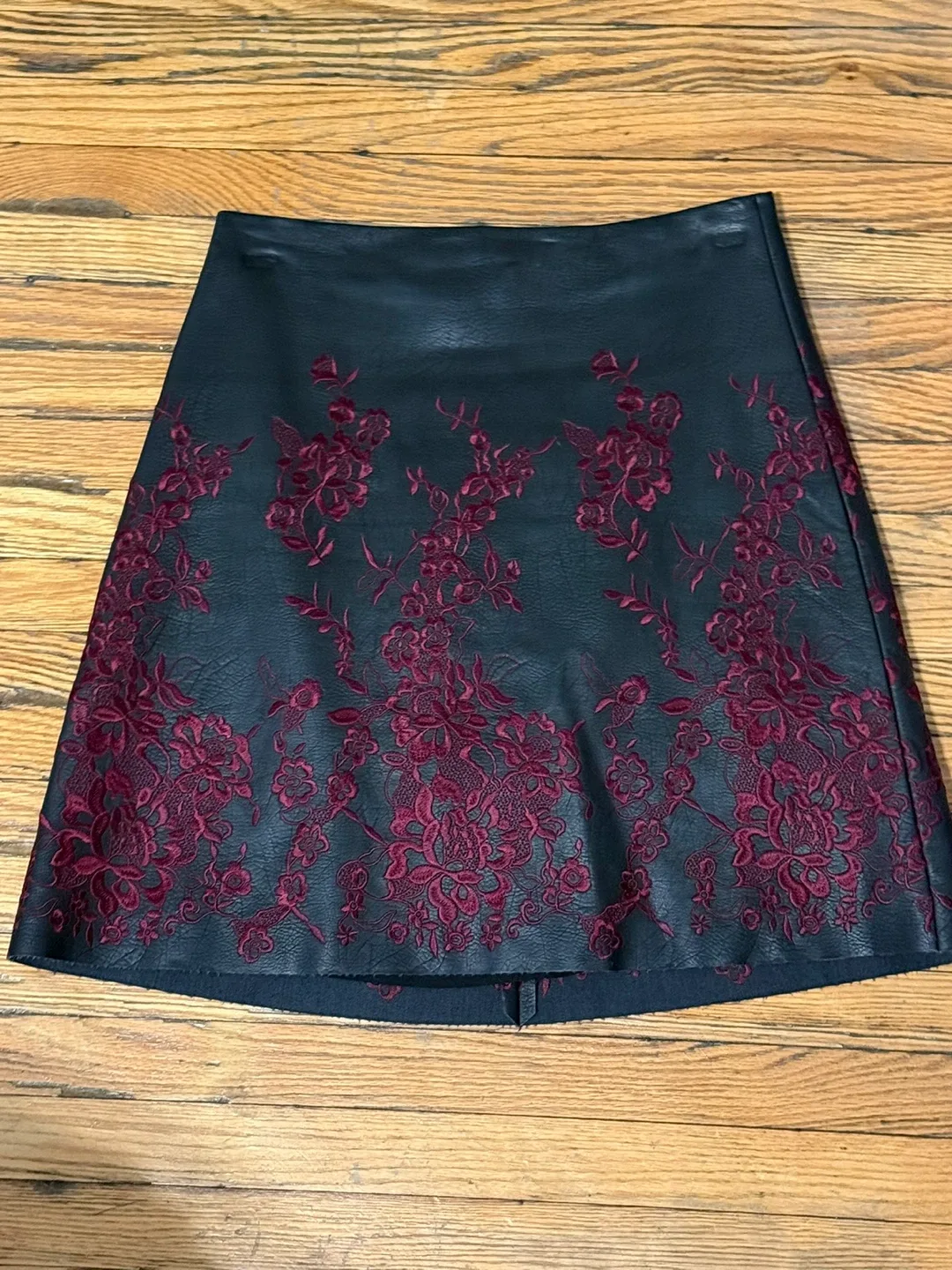Club Monaco Black Leather Floral Skirt - Size 2