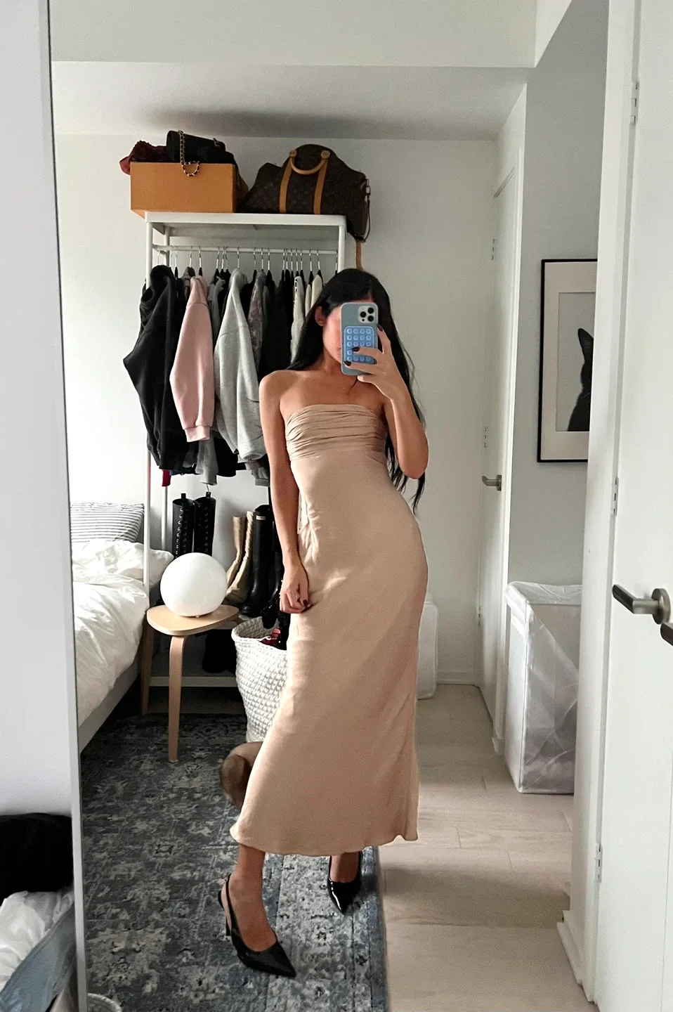 HELLOMOLLY Seraphina Satin Dress - size xs image indicator(2)