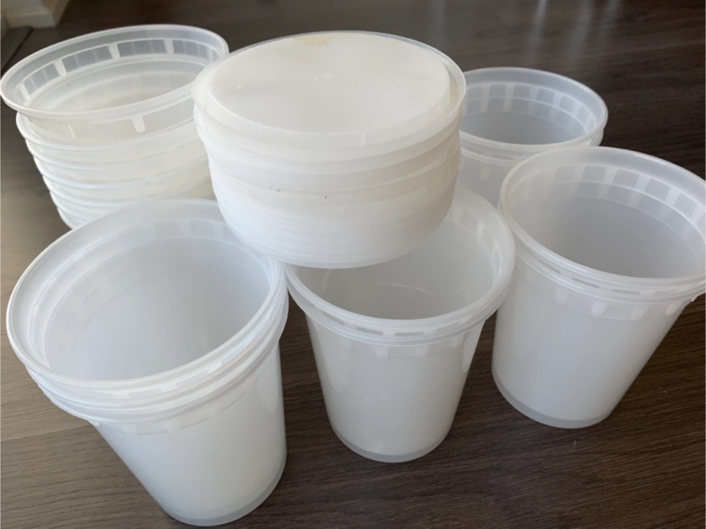 946ml Food Storage Containers - photo 2