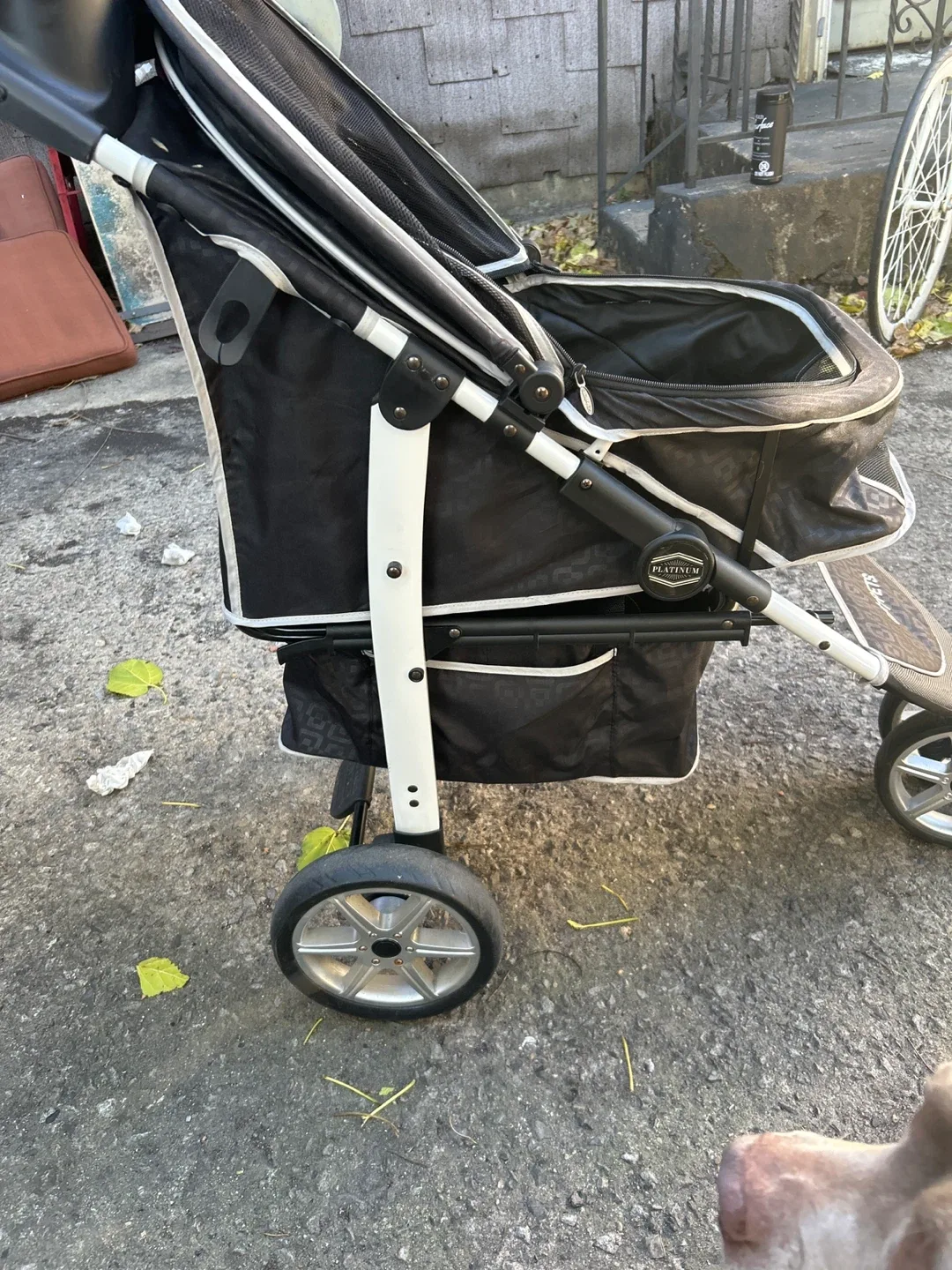 Gen7Pets Platinum Pet Stroller image indicator(3)