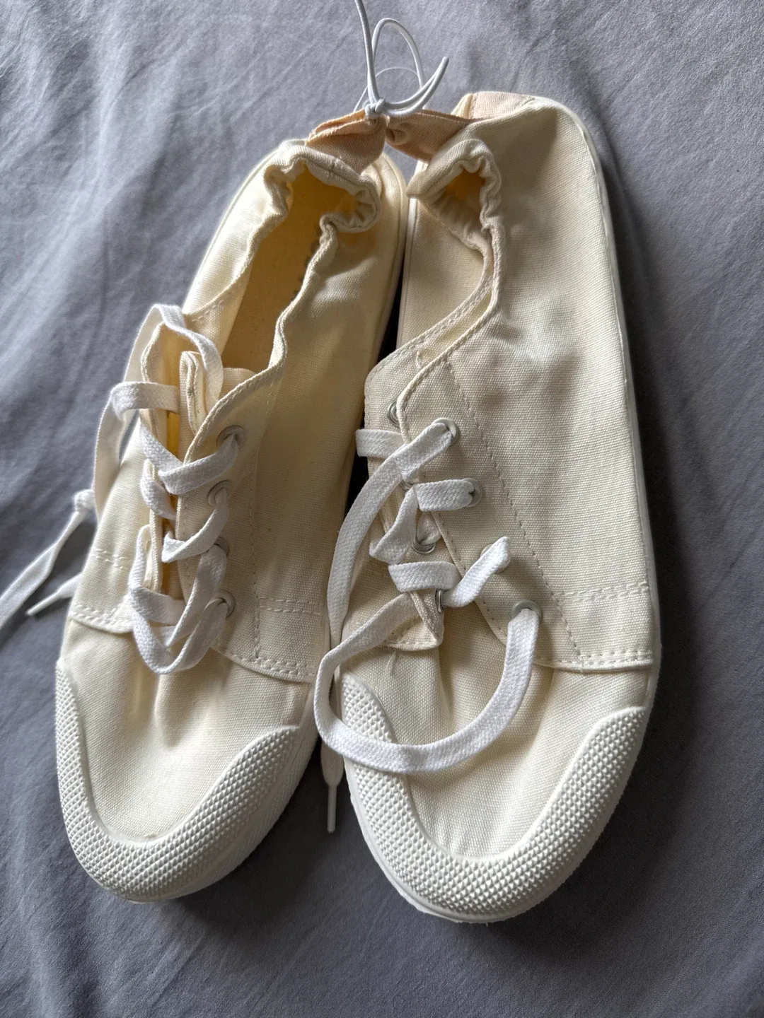 Joe Fresh White Sneakers - Size 8