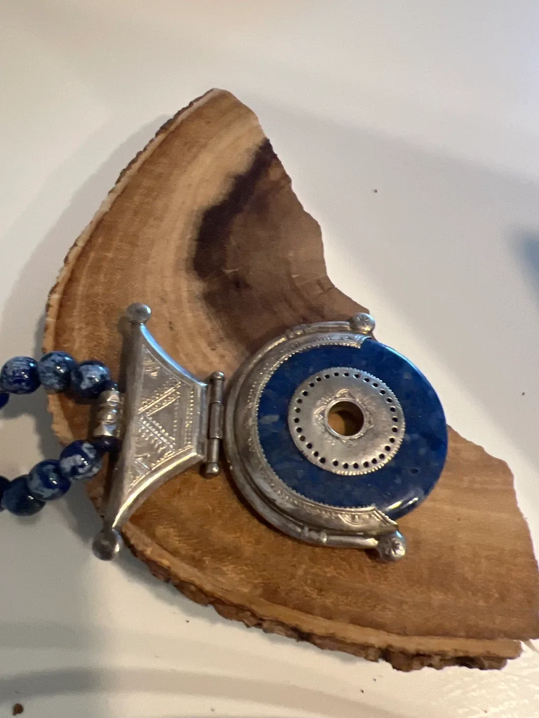 Moussa Albaka silver   Necklace image indicator(2)