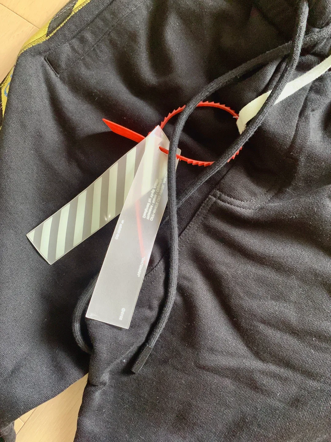 New Men’s Black Track Pants Size M image indicator(4)