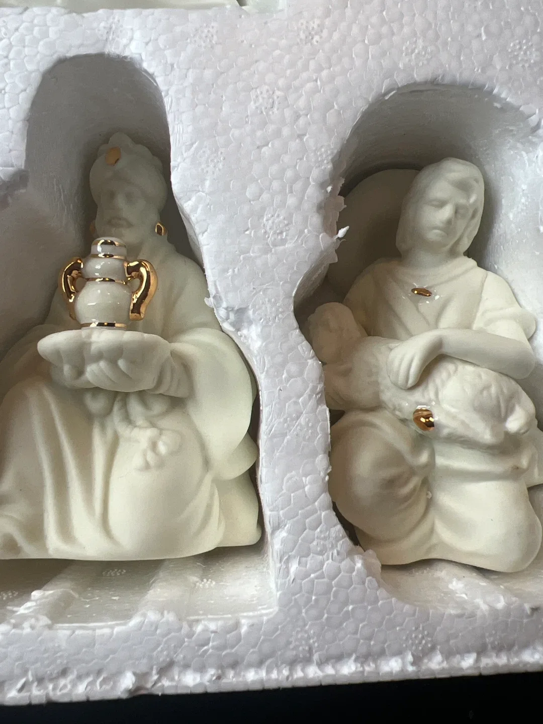 Holiday Time 10-Piece Porcelain Nativity Set image indicator(7)