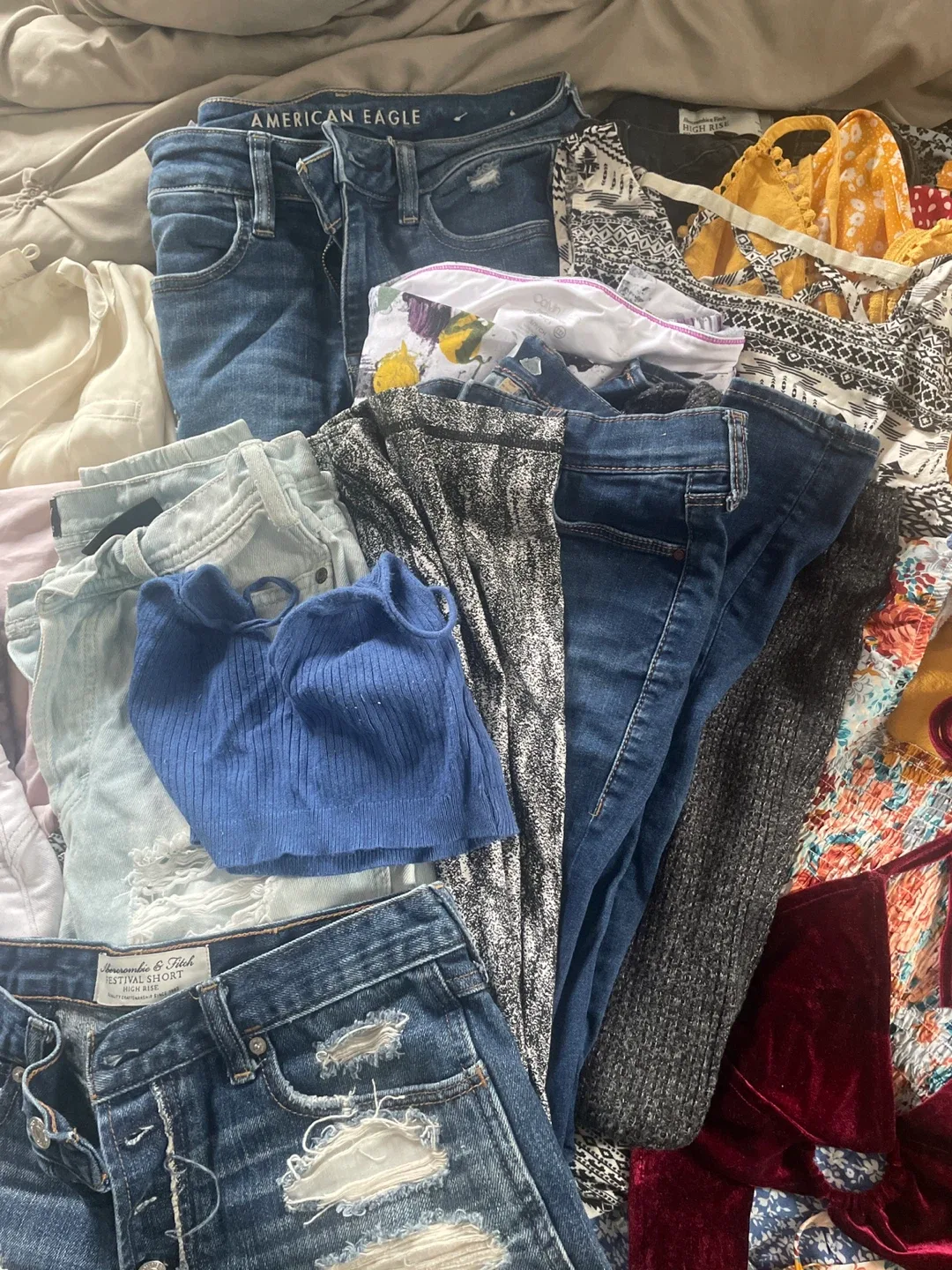 30items Mixed Clothing Lot - Dresses, Jeans, Tops image indicator(3)