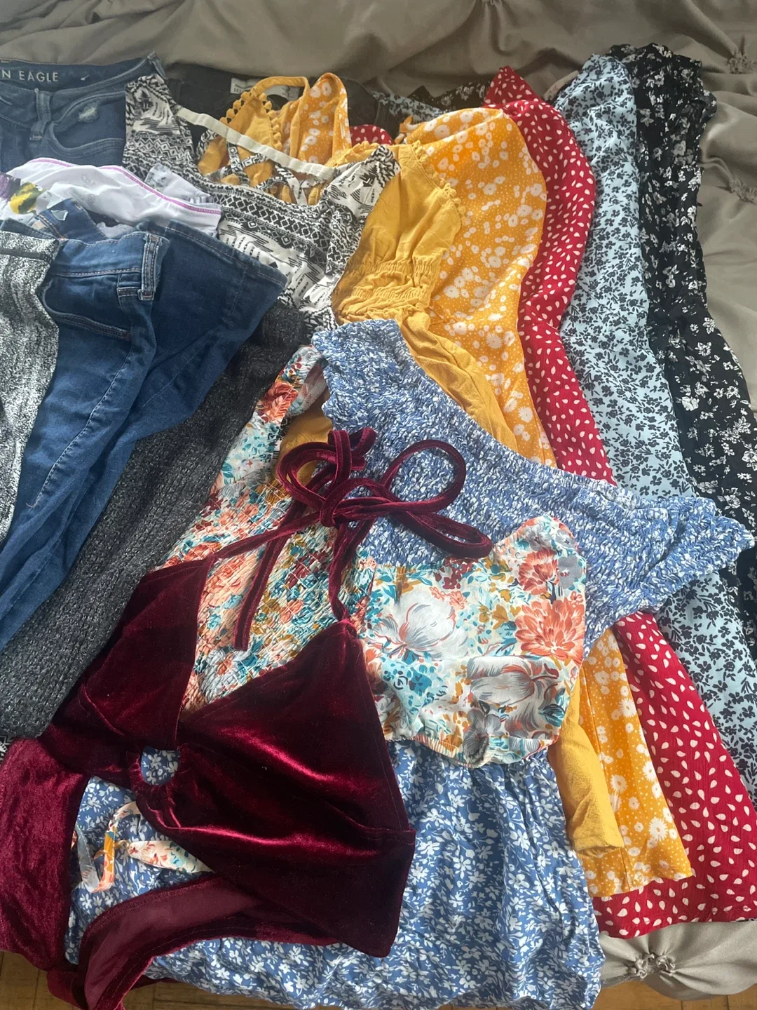 30items Mixed Clothing Lot - Dresses, Jeans, Tops image indicator(2)