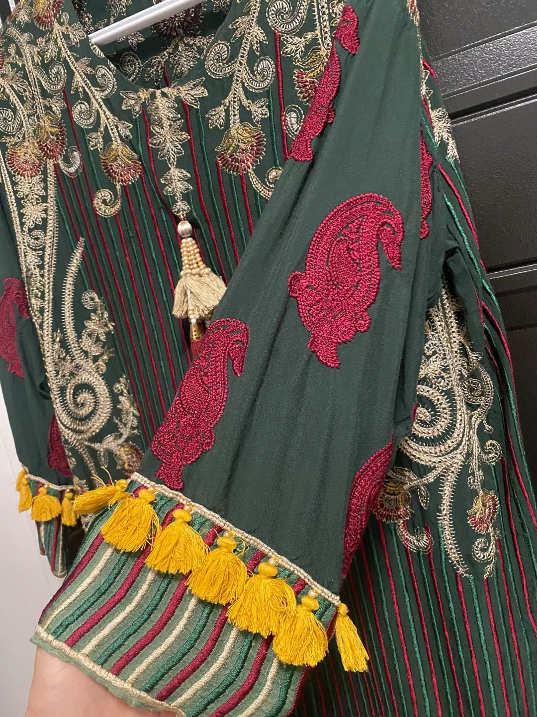 KhaadiKhaas Green Embroidered Kurti - Size 8 image indicator(5)