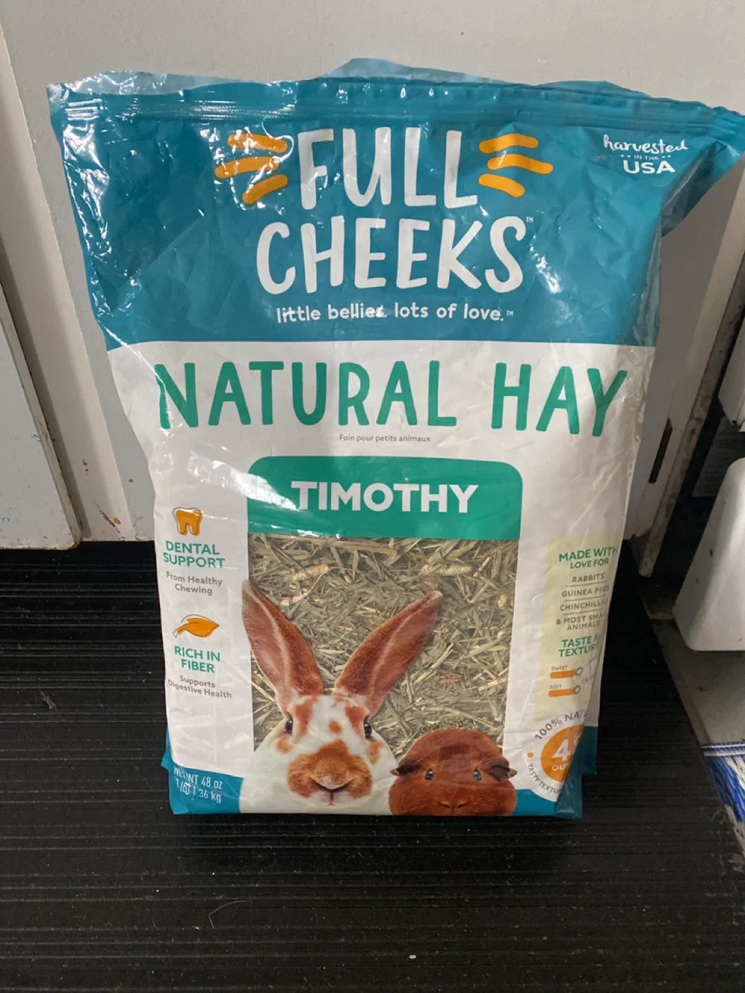 Full Cheeks Natural Timothy Hay - 48oz