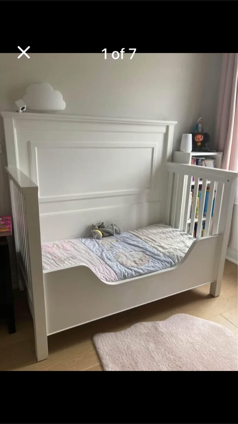 Convertible White Crib