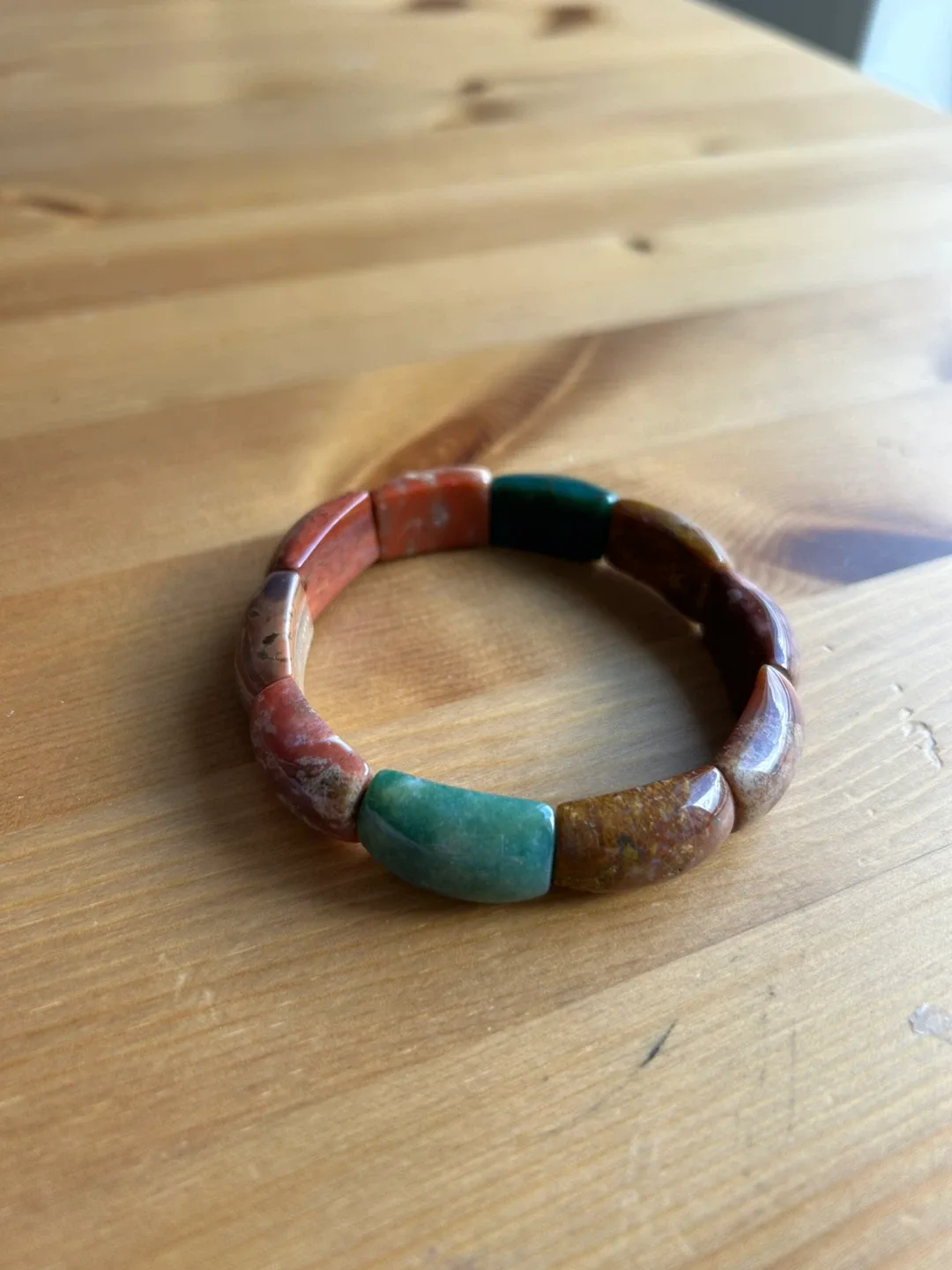 Handmade Stone Bracelet image indicator(2)