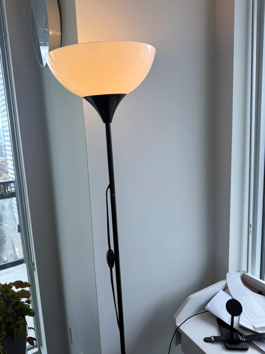 Black Floor Lamp - photo 2