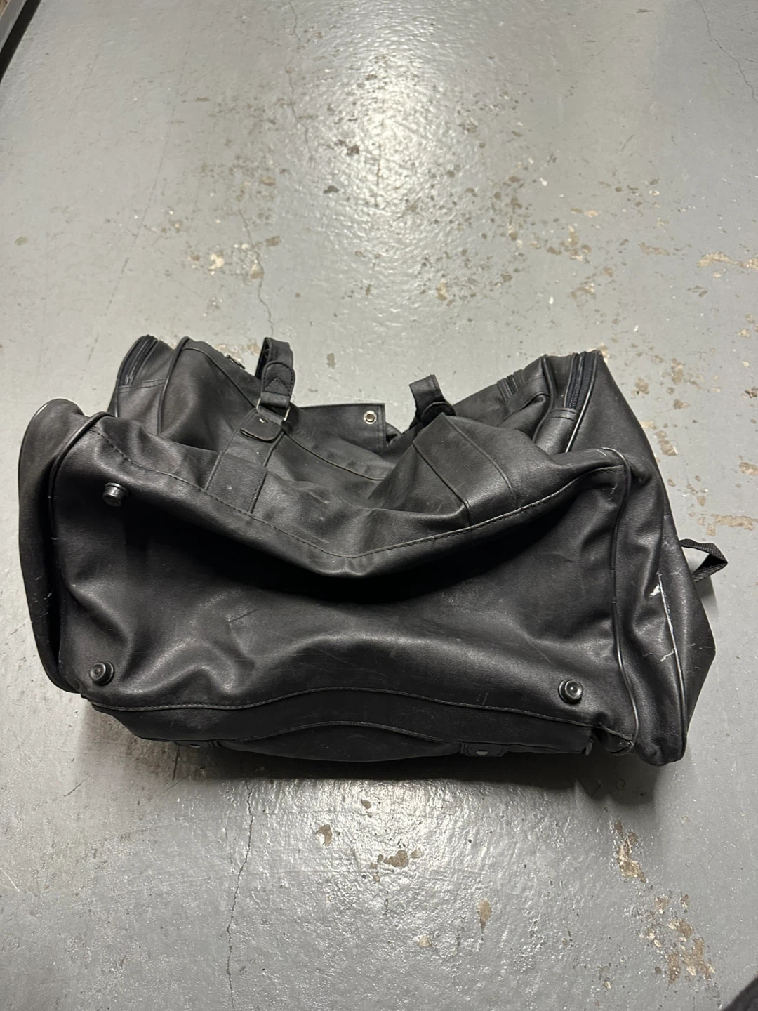 Leather Duffle Bag - photo 3