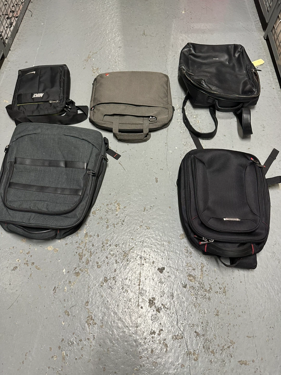 Backpacks & Bags - Nike, Samsonite, More - photo 2