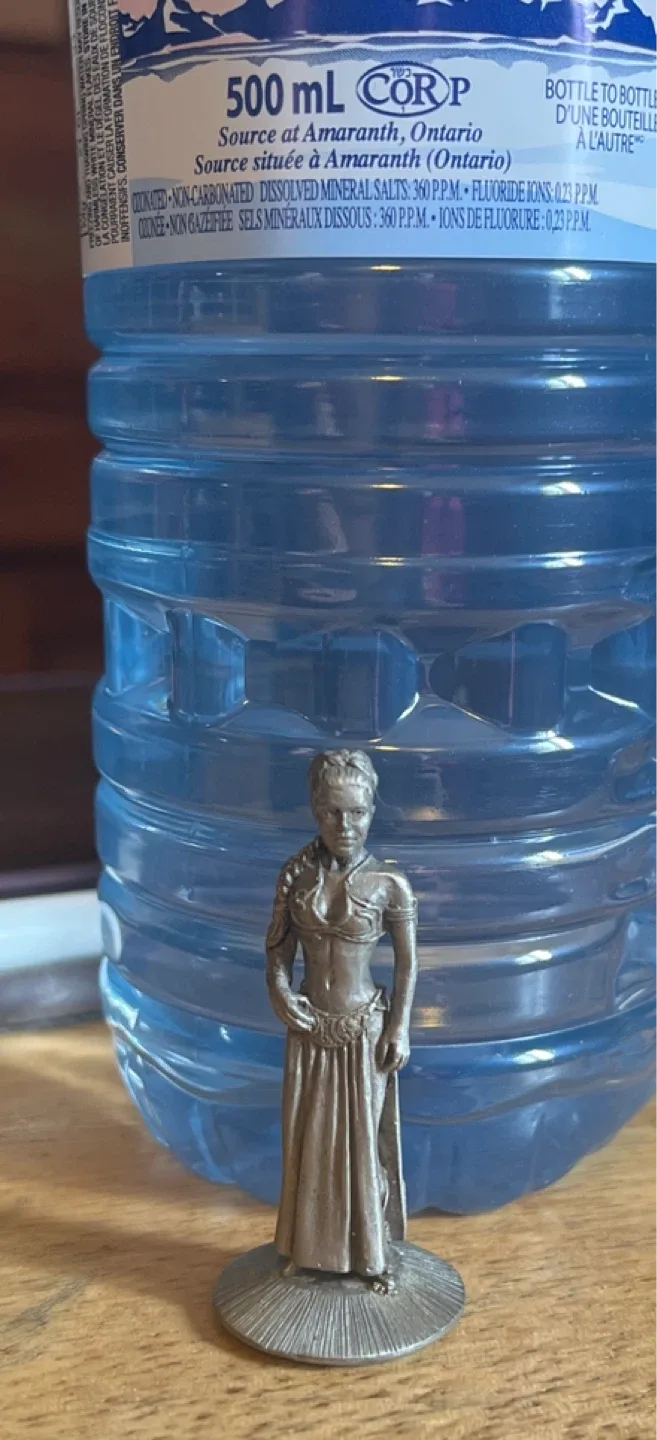 Star Wars Princess Leia Figurine 1997 image indicator(2)