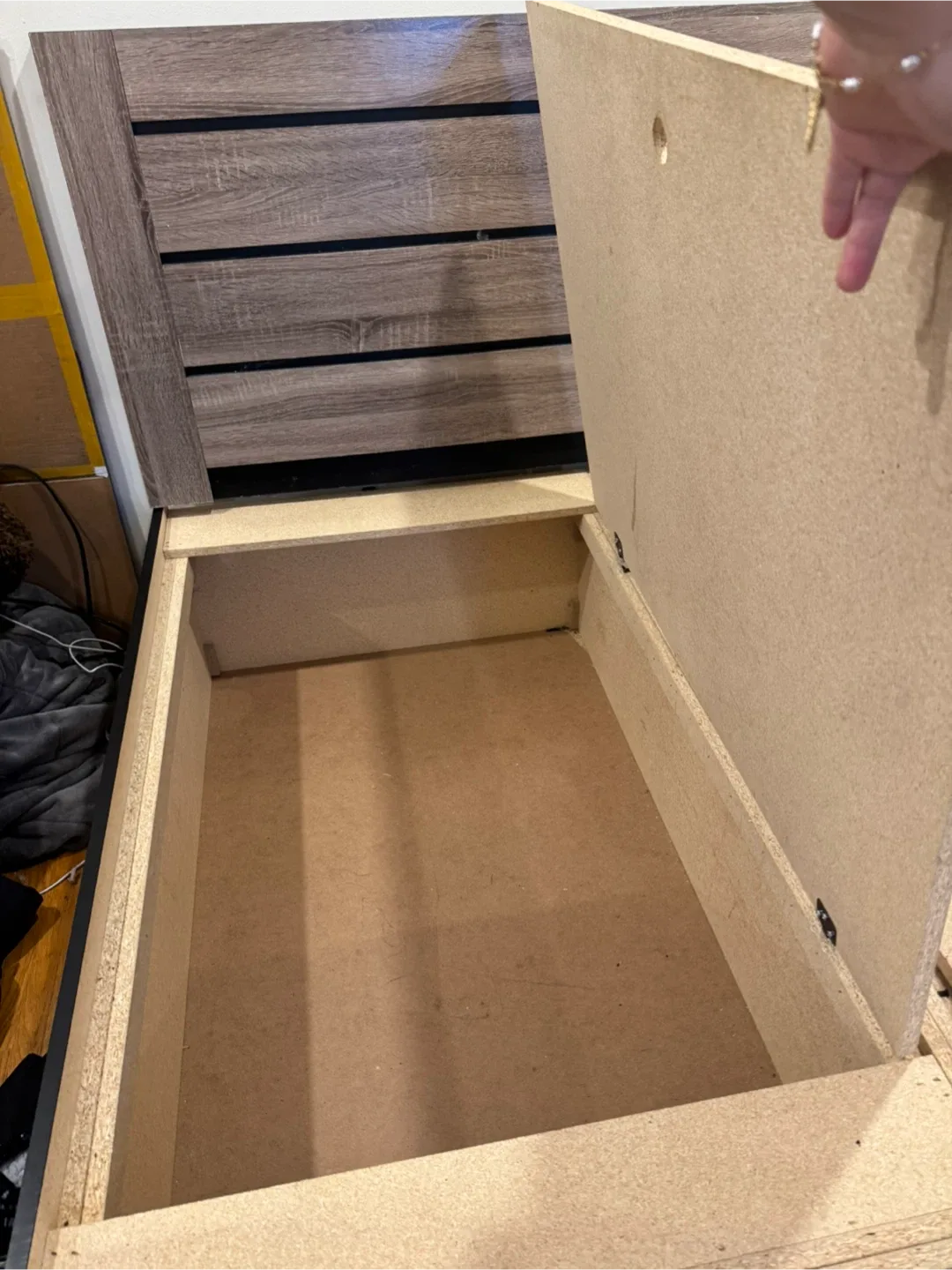 Bedroom Set - Bed(queen), Dresser, Nightstand, Wardrobe image indicator(4)