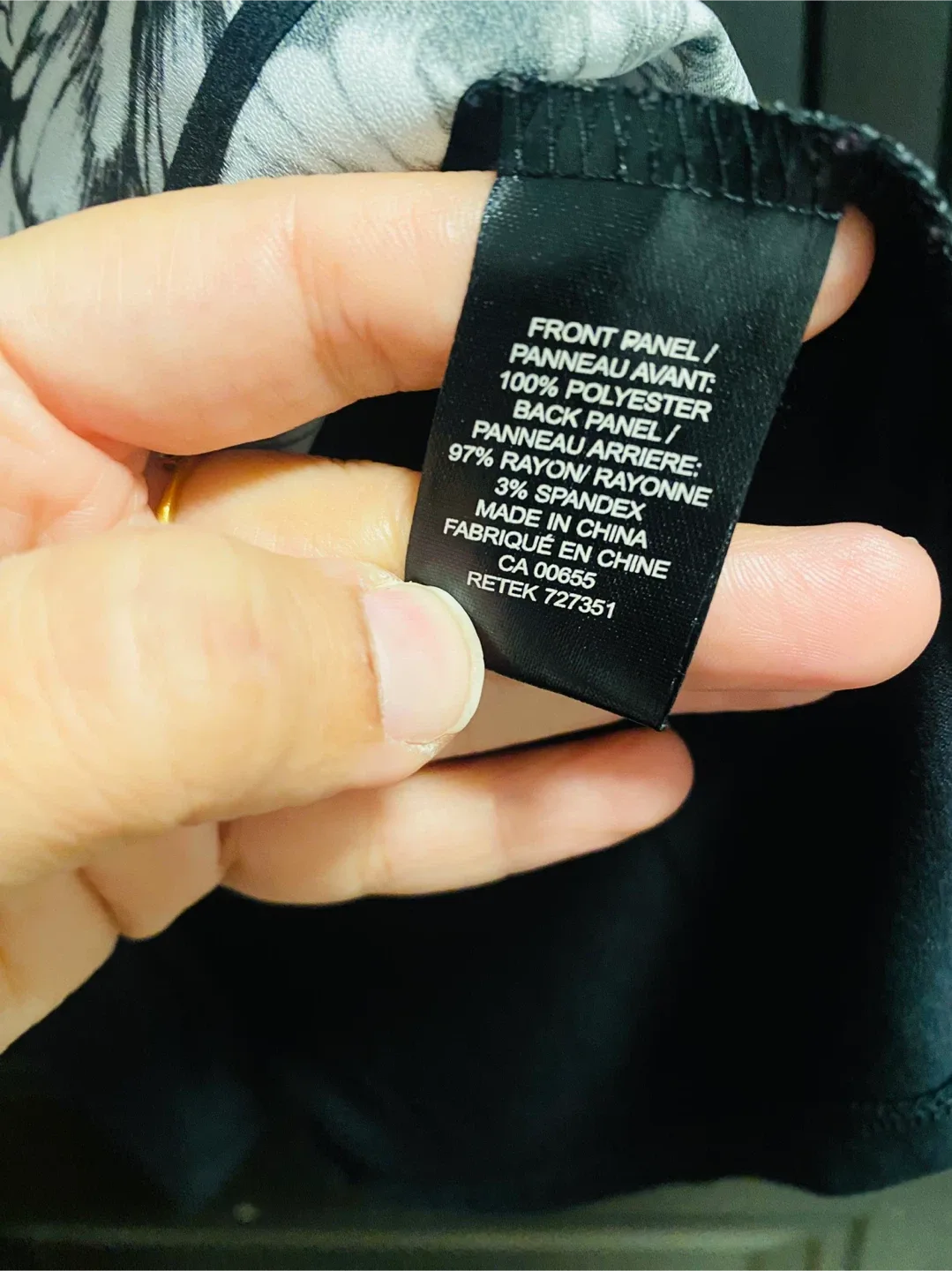 RW&CO. XS/TP Black Floral Top image indicator(4)