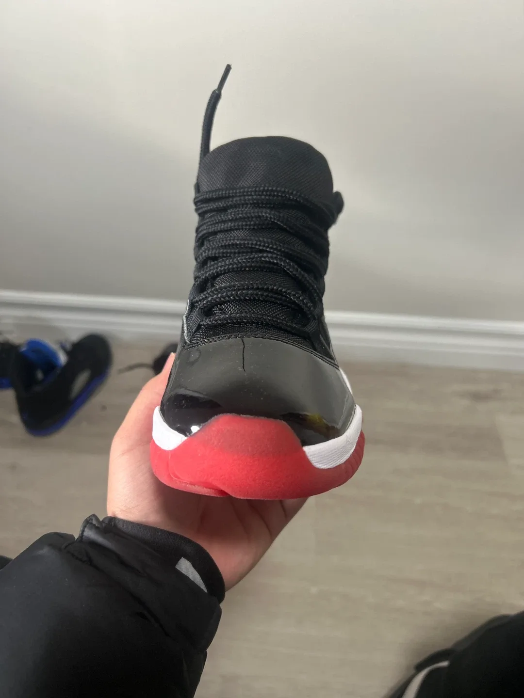 Air Jordan 11 Retro Black/True Red-White Size 9 image indicator(10)