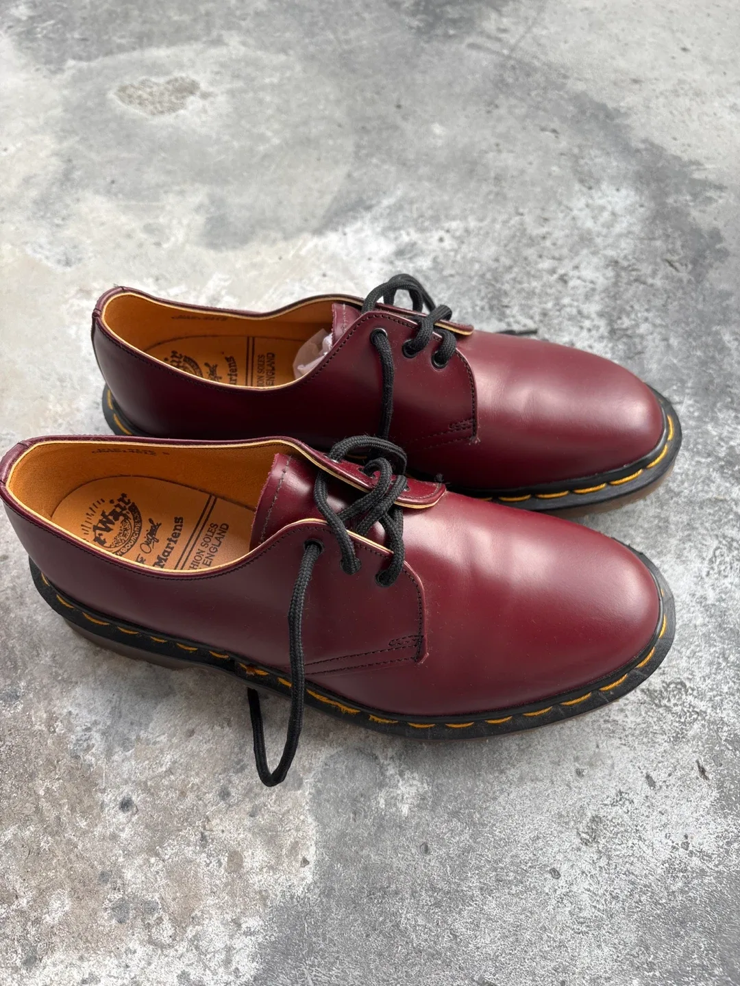 Dr. Martens 1461 Cherry Red Smooth Leather Shoes, US 8 image indicator(2)