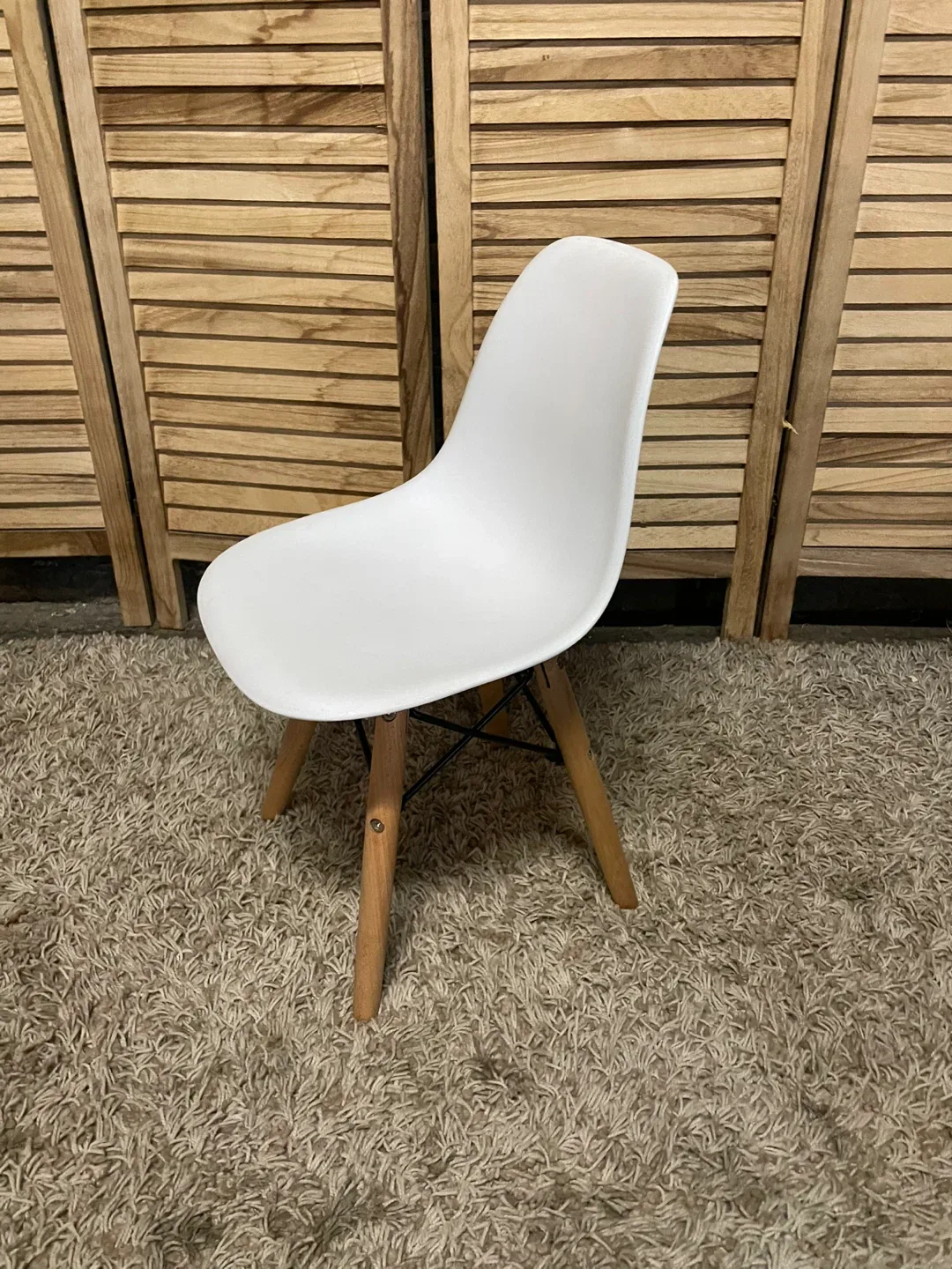 White Kids Chair image indicator(2)