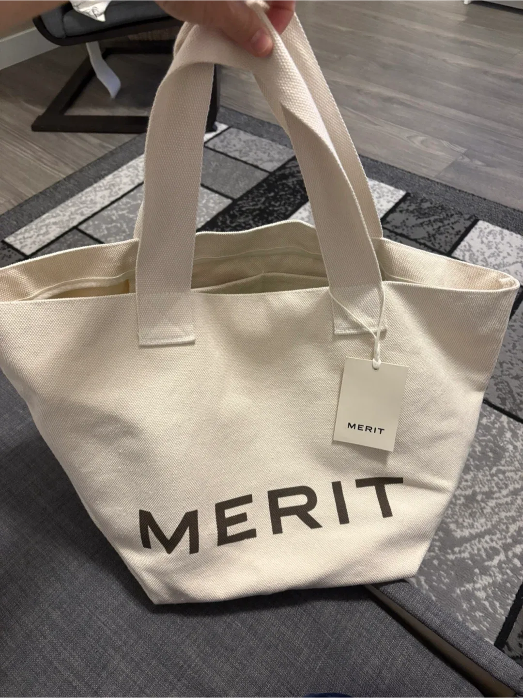 MERIT Tote Bag image indicator(3)