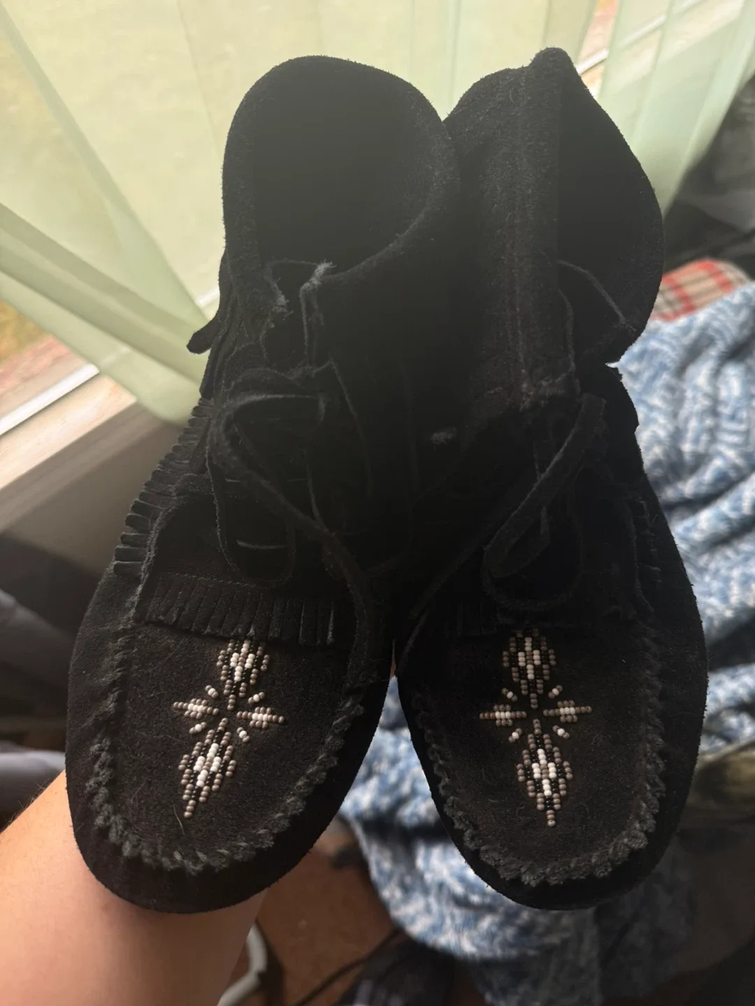 Manitobah Mukluks Moccasins, Size 9, Black image indicator(2)