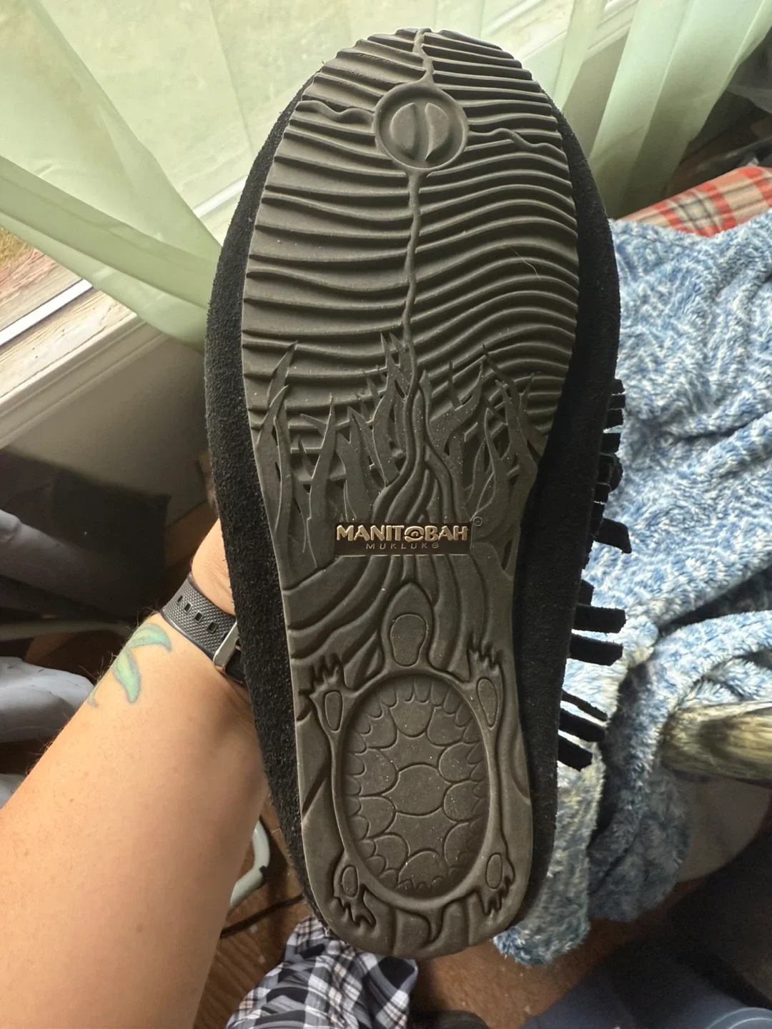 Manitobah Mukluks Moccasins, Size 9, Black image indicator(3)