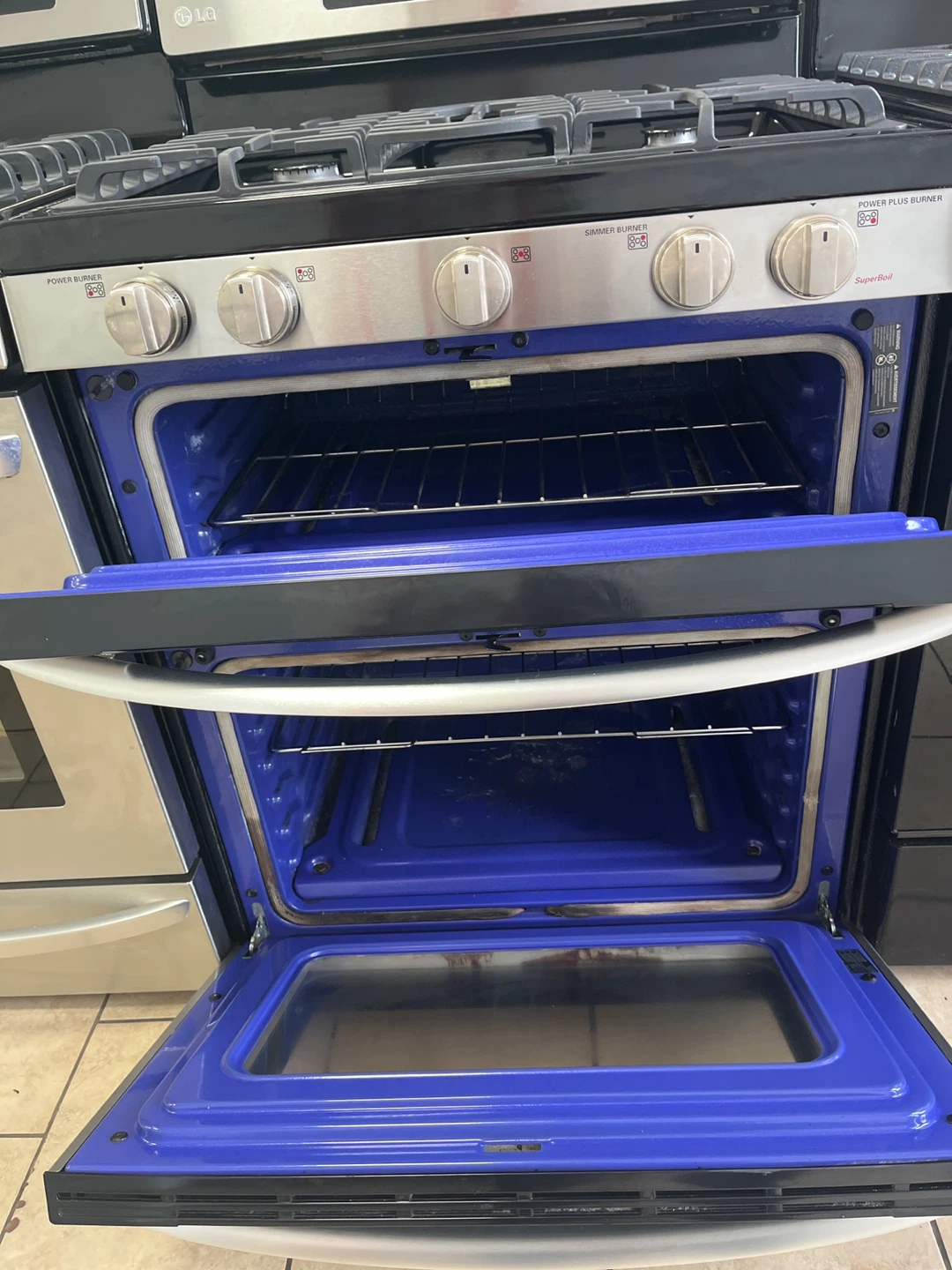 LG Stainless Steel Gas Range - photo 5