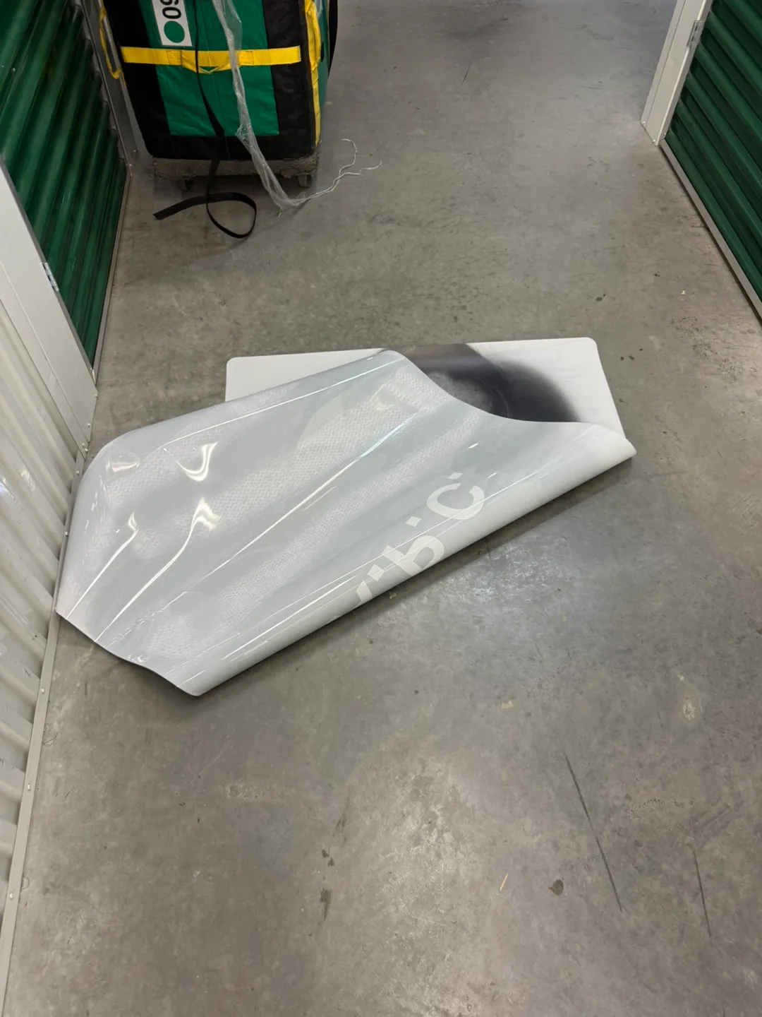 A.P.C. Poster - 6 image indicator(6)