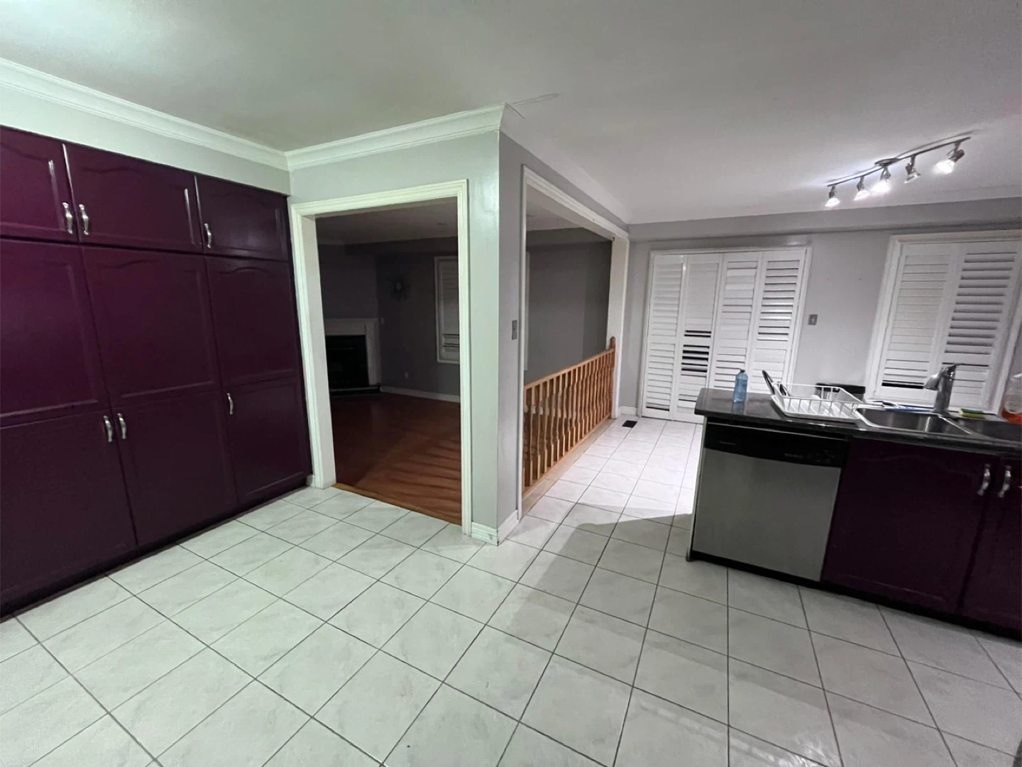 1 bedroom on upper floor of a house - photo 5