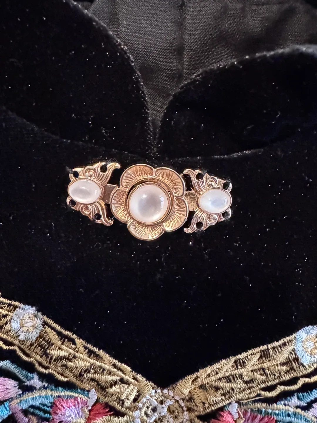 Anna 'Frozen' Costume Dress Toddler size 6-7T image indicator(2)