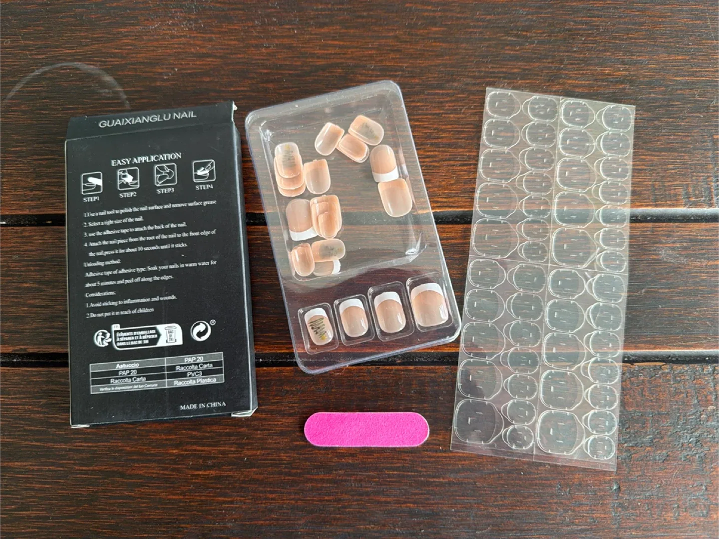 Holiday press-on nails image indicator(2)